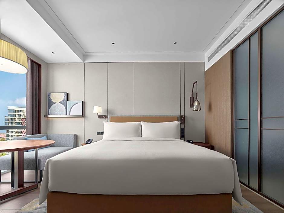 DoubleTree by Hilton Yantai Golden Coast Hotel & Suites