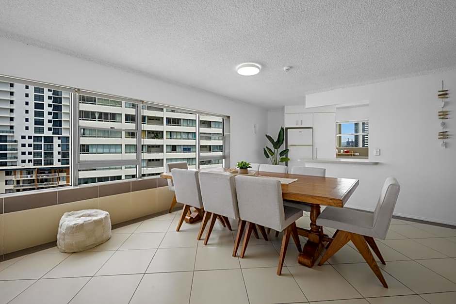 Pacific Plaza Apartments