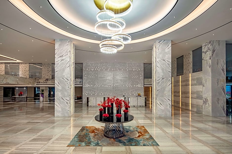 Ramada By Wyndham Mengzi Suites