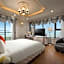 DeLaSea Ha Long Hotel - Modern Bayview Escape 