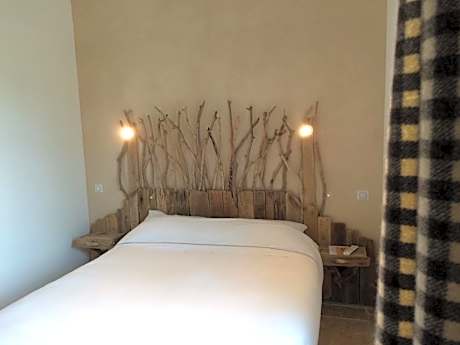 Quadruple Room with Private Bathroom