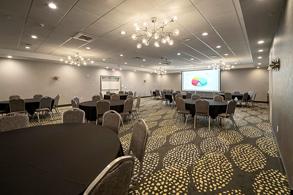 Holiday Inn & Suites Decatur-Forsyth By IHG