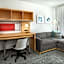 TownePlace Suites by Marriott Garden City