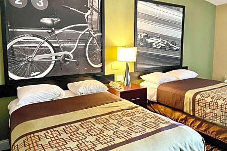 2 Double Beds  Non-Smoking