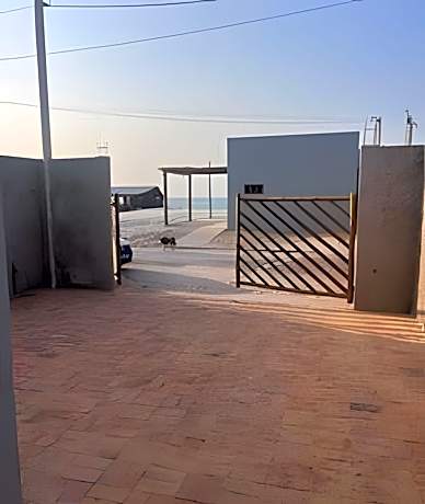 Maraville - Pé na areia, super aconchegante, frente mar com internet