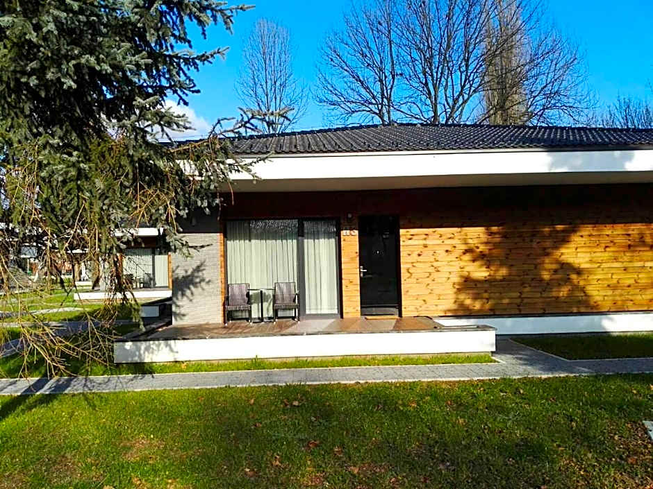 Villas and apartments Oaza