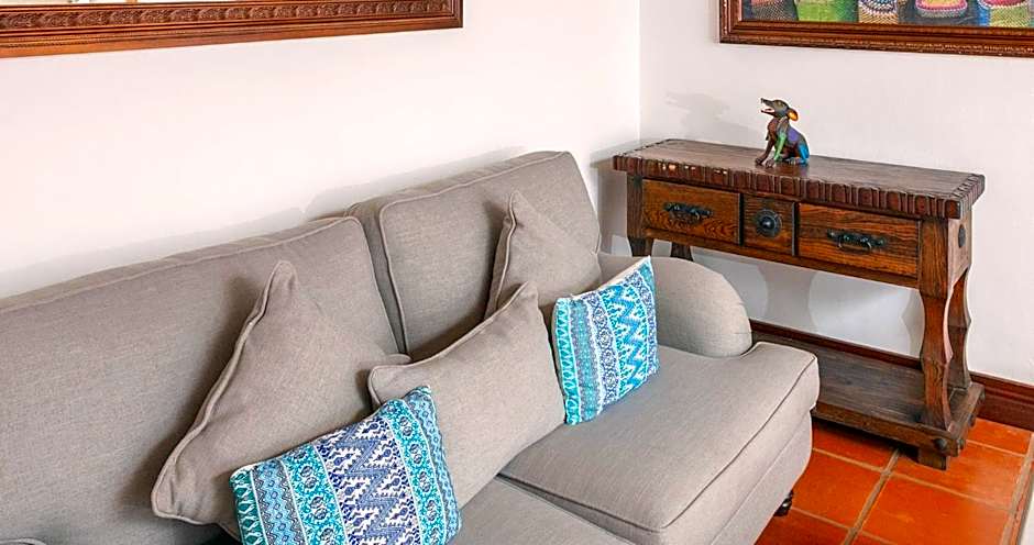 Casa de Adobe Gallery & Luxury Boutique
