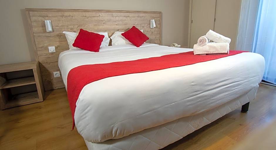 Hotel Pyrene