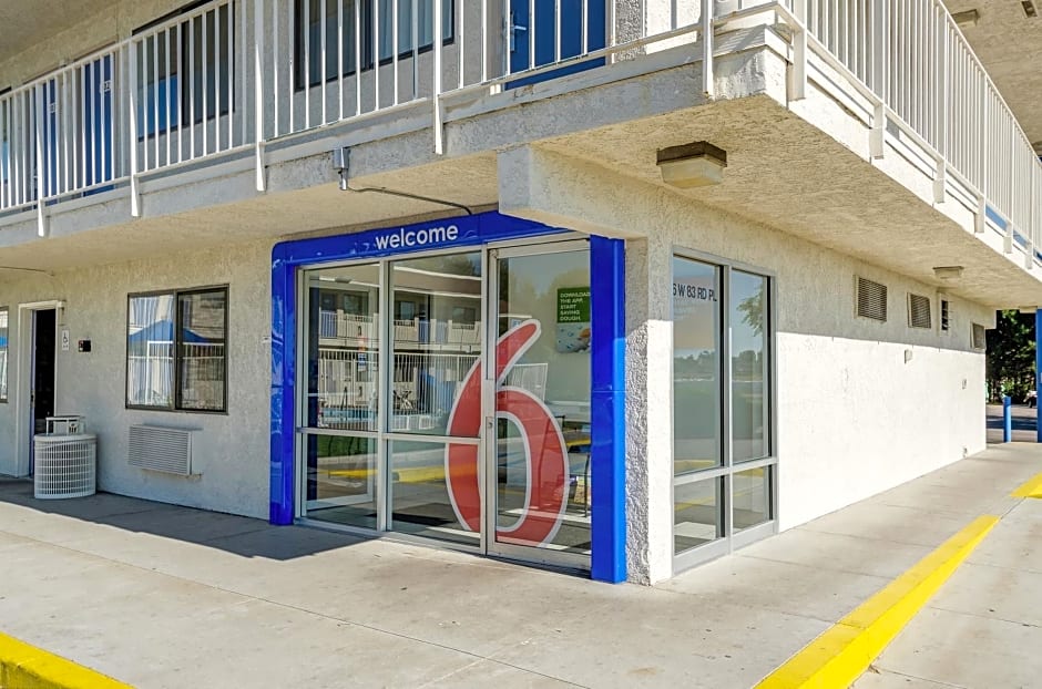 Motel 6-Thornton, CO - Denver