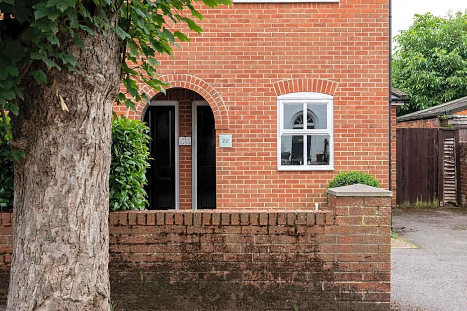 SACO Reading Castle Crescent