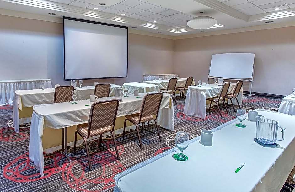 Holiday Inn Louisville Airport - Fair/Expo By IHG