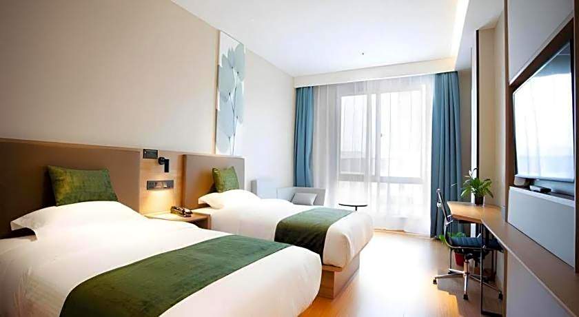 GreenTree Inn Express Shanghai Pudong Lingang New City Yunhan Road