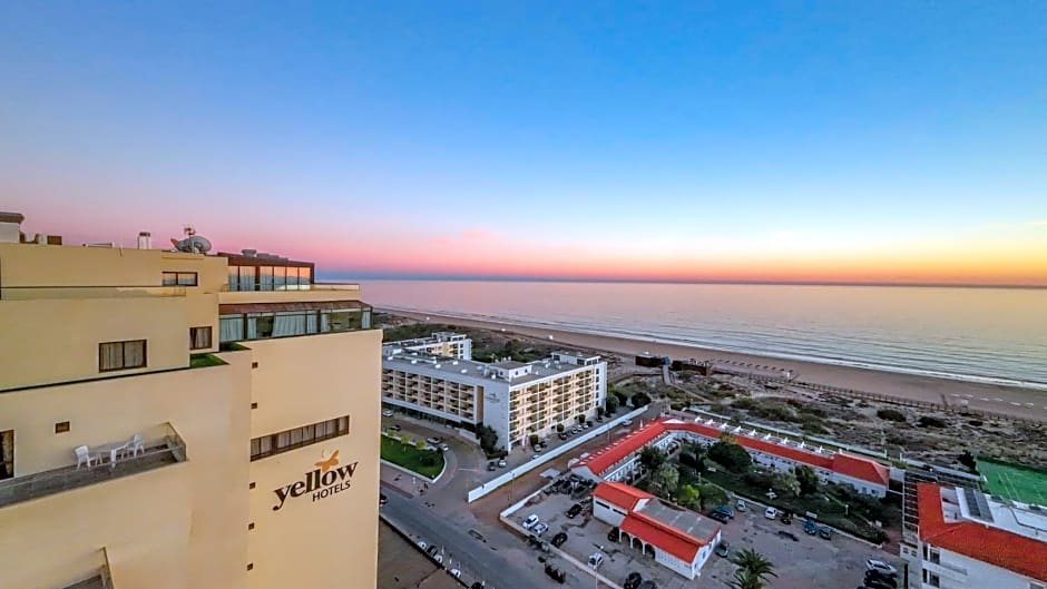 Yellow Praia Monte Gordo