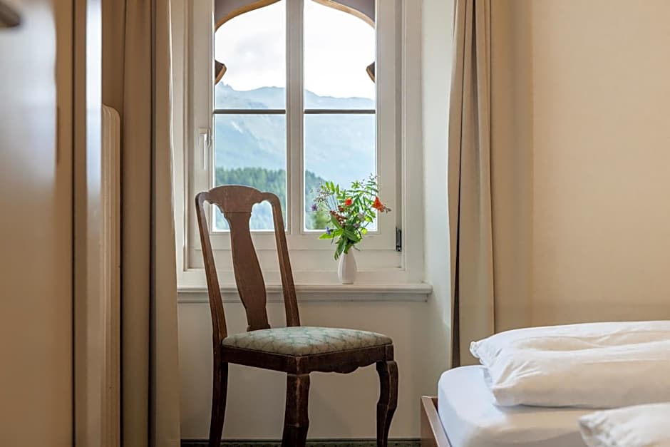 Hotel Chesa Spuondas