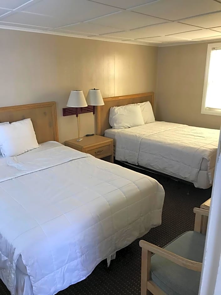 The Admiral Hotel/Motel