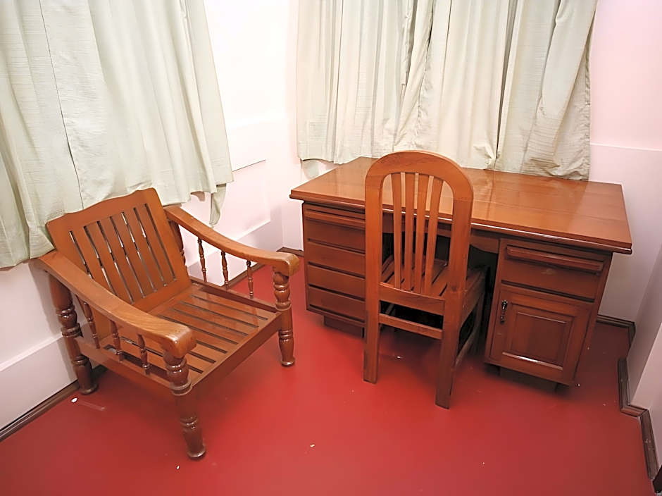 Hotel June Business Bed Breakfast