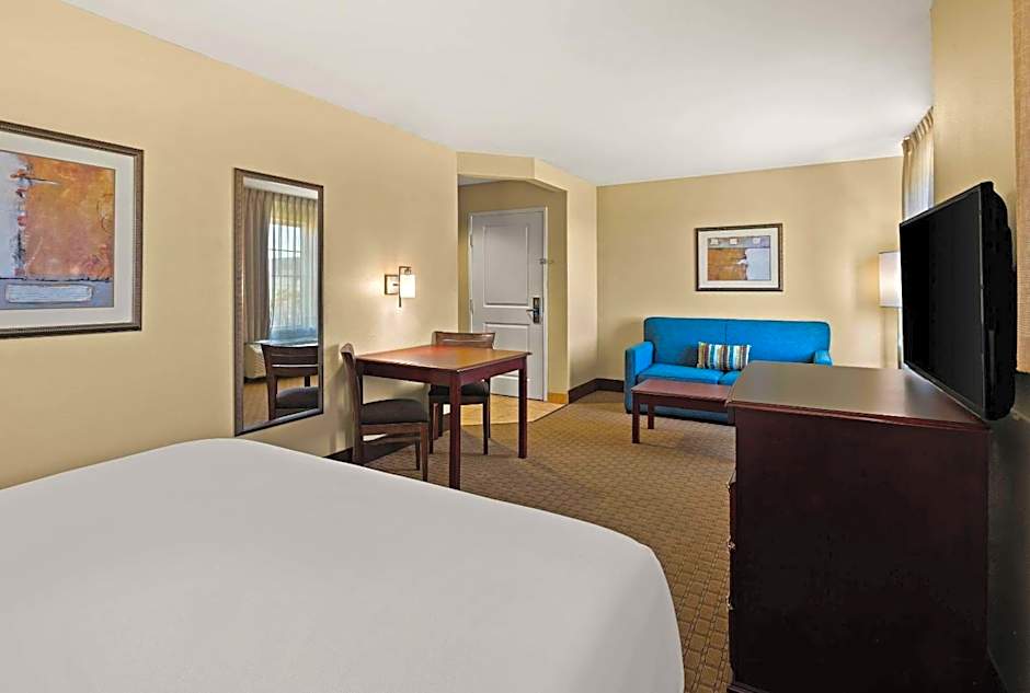 Mainstay Suites Houma