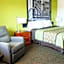 Super 8 by Wyndham South Boston VA