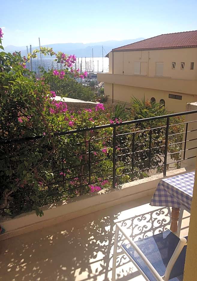 Mantraki Hotel Apartments