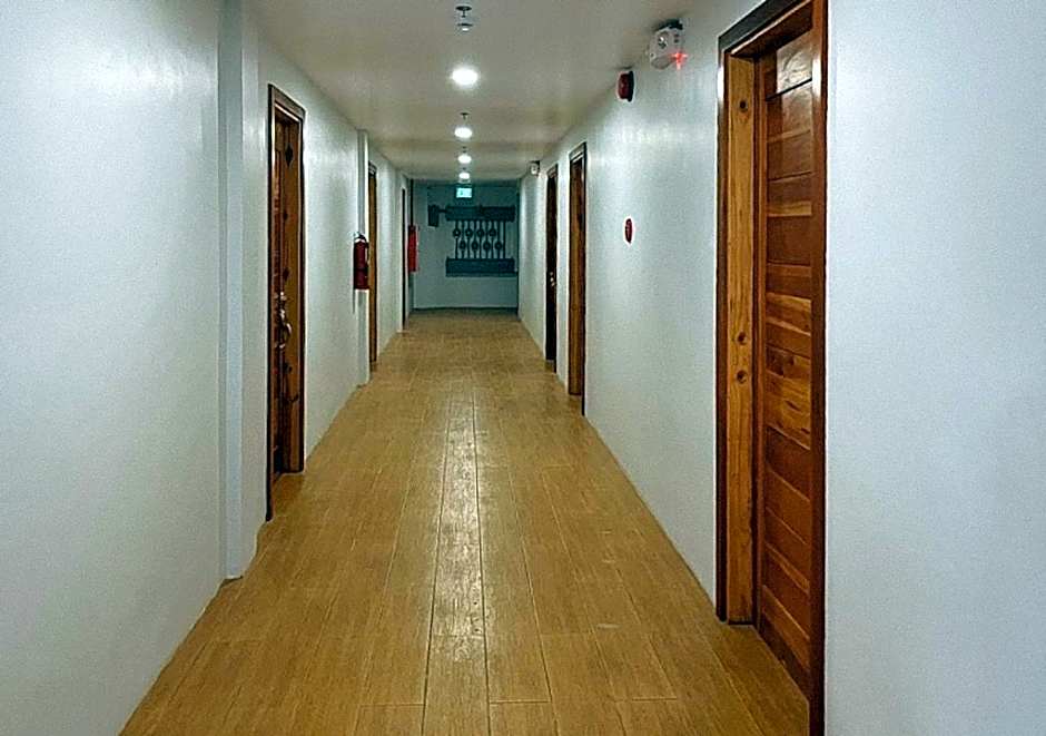 Rudhil's Place Hotel and Dormitory