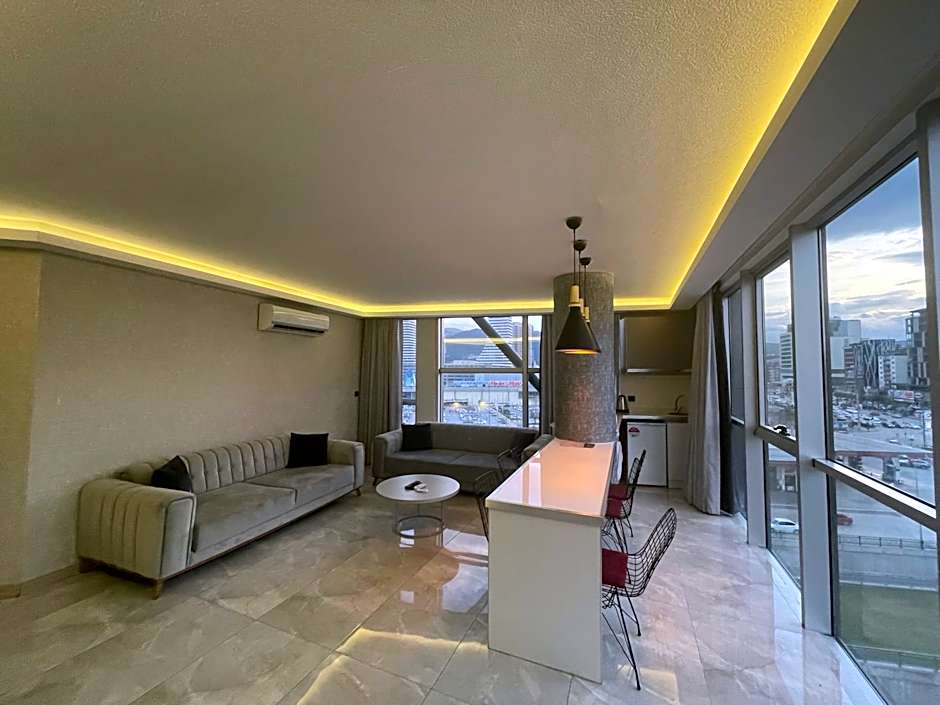 Le Luxe Suites Hotel