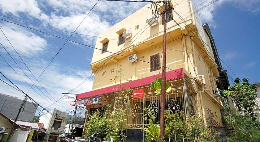 RedDoorz near Mal Abepura