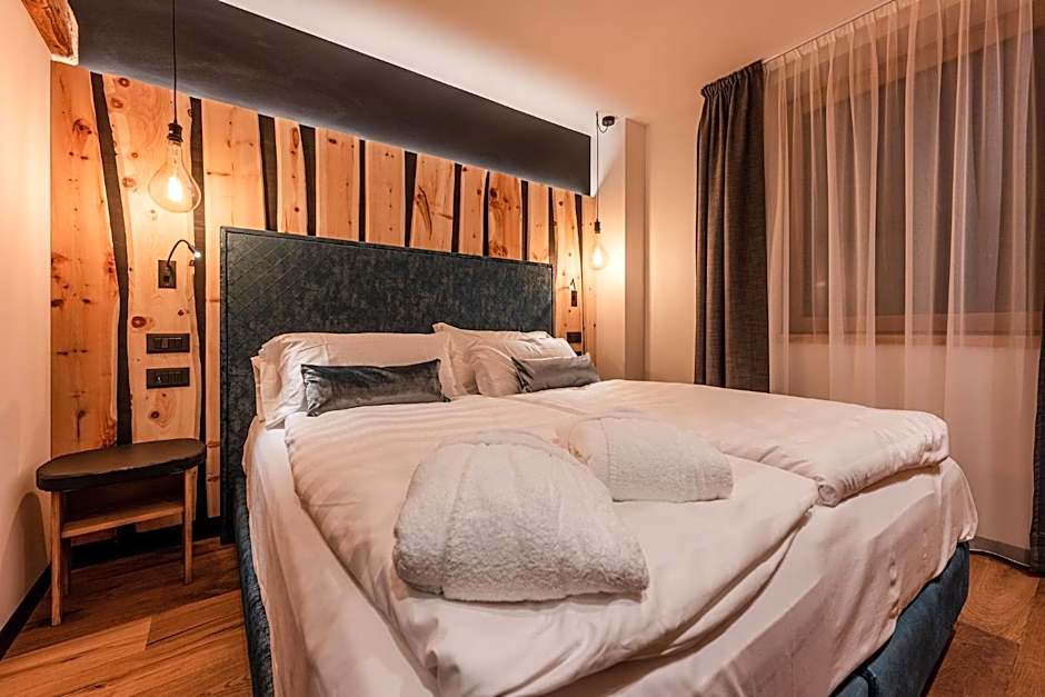 Nidaris - Luxury Private Spa Suites