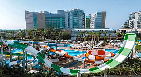 Sherwood Exclusive Lara