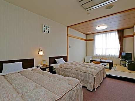 Standard Room with Tatami Area
