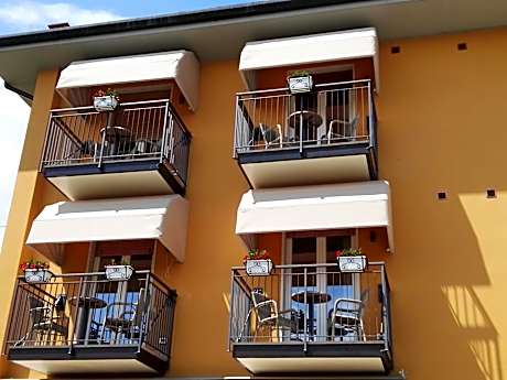 Basic Triple Room with Balcony