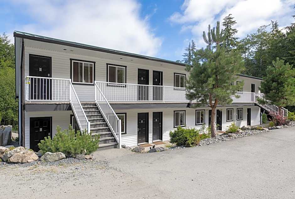 West Coast Trail Lodge