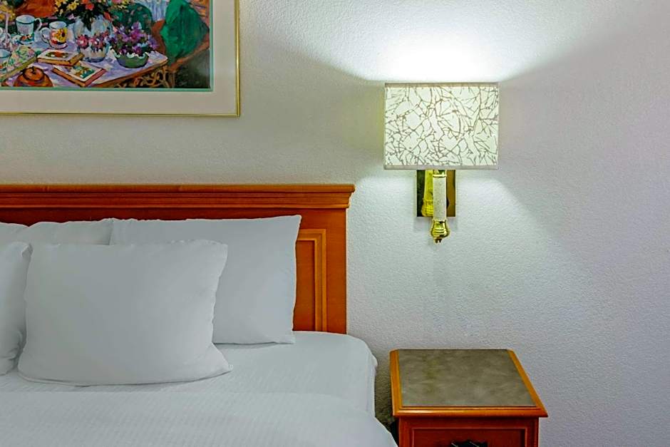 La Quinta Inn & Suites by Wyndham Las Cruces