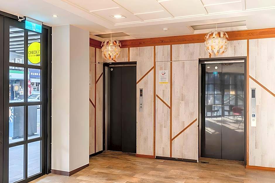 CHECK inn Taichung Ziyou