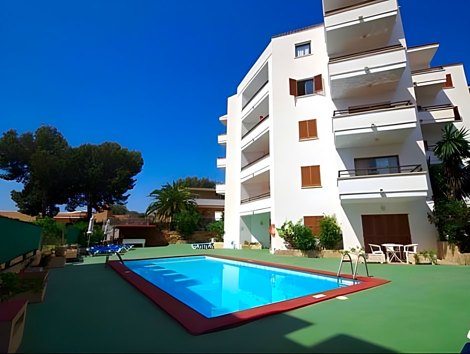 Marina Palmanova Apartamentos