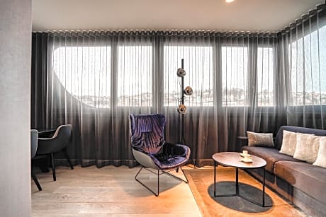 One Bed Room Apartment