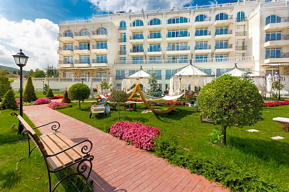 Therma Palace - SPA Mineral Pool & All inclusive & Free Parking