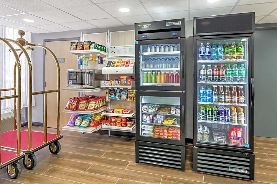 Spark by Hilton Roanoke Airport