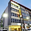 9 Square Hotel - Sri Kembangan