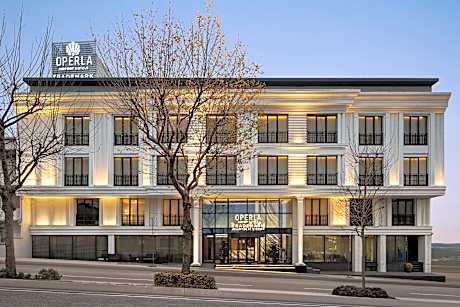 Operla Airport Hotels, Trademark Collection by Wyndham