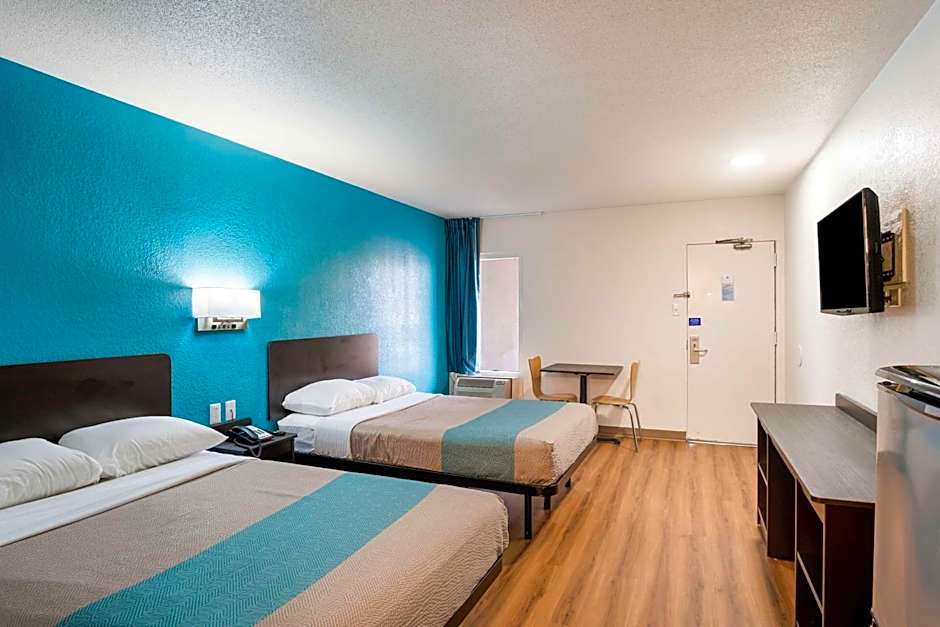 Motel 6-Lexington, KY - Airport