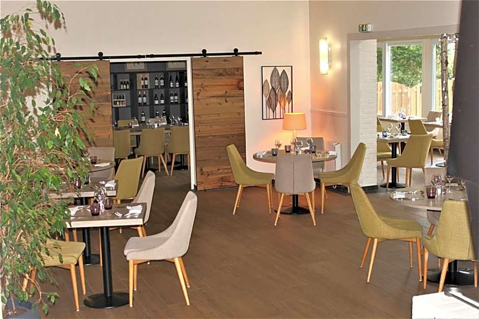 LOGIS Hôtel & Restaurant - Le Manoir de Gavrelle