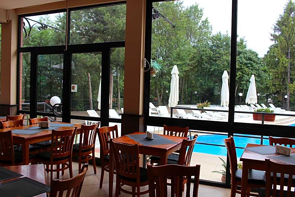 Park Hotel Briz - All Inclusive & Free Parking