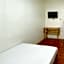 RedDoorz @ 4ks Pension House Bogo City Cebu