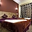 Hotel Kashmir Inn