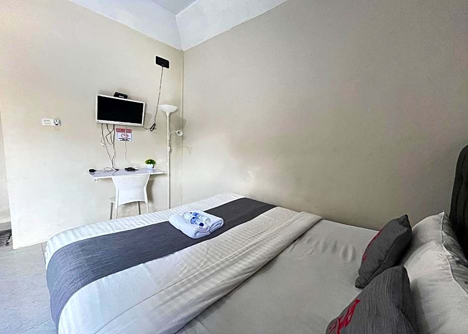 Steze Guesthouse Syariah Telanaipura