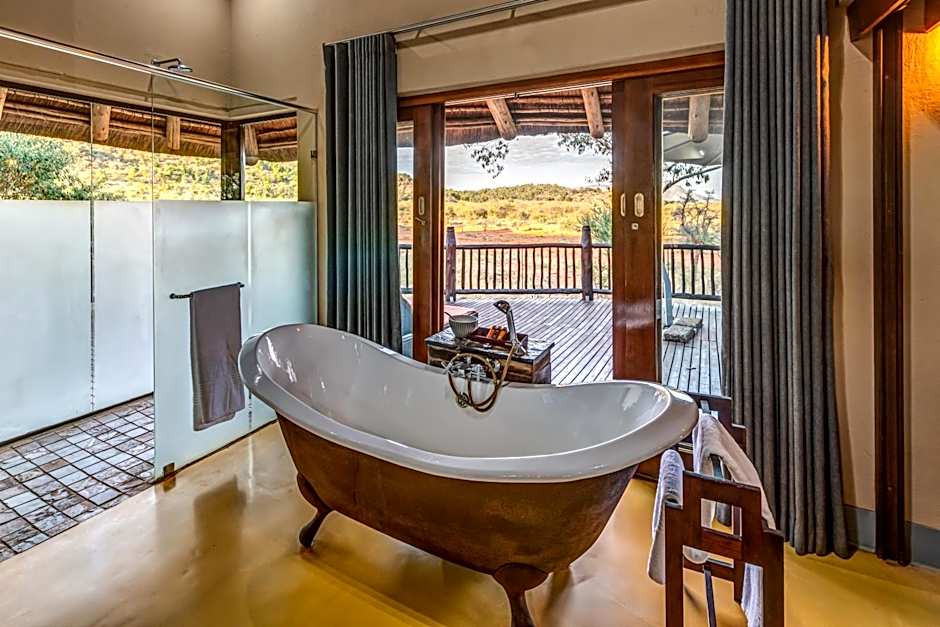Etali Safari Lodge
