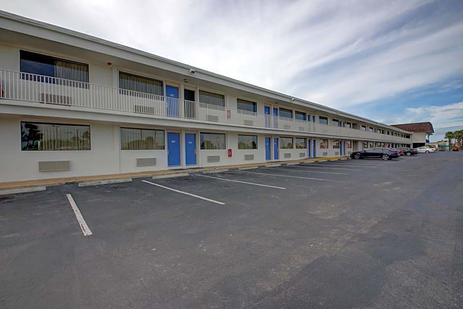Motel 6-Cocoa Beach, FL