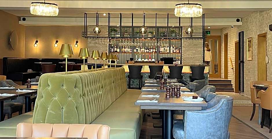 Great Hallingbury Manor