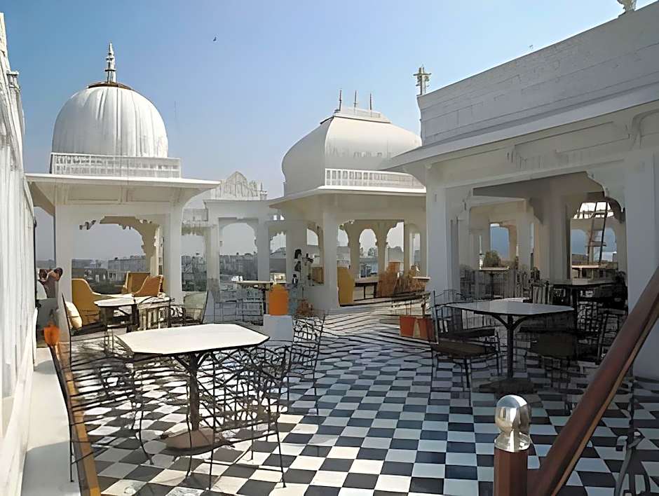 Hotel Moti Mahal Muroli