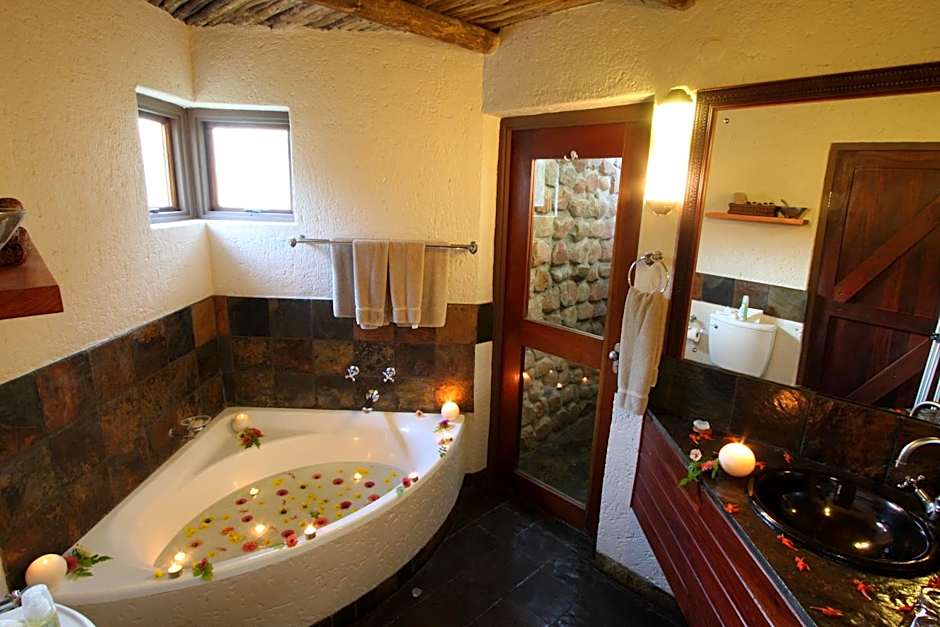 Tau Game Lodge